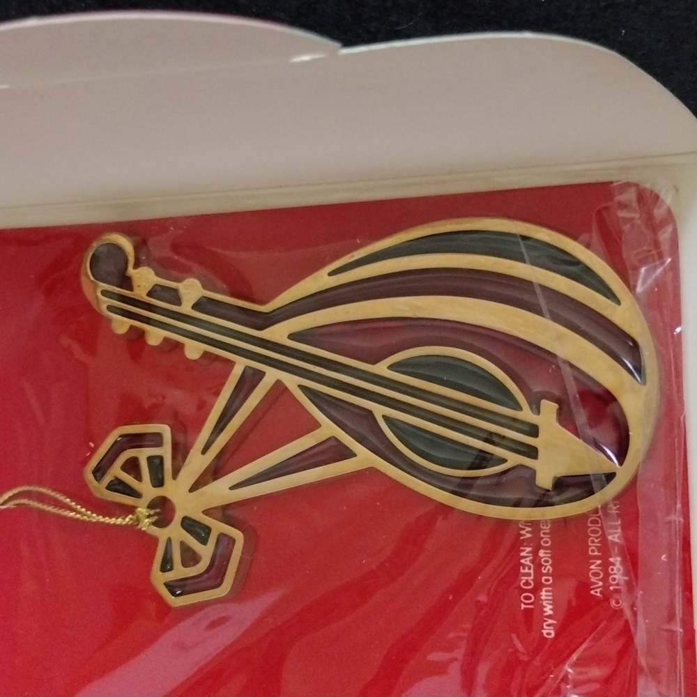 3/$6 Mandolin ornament